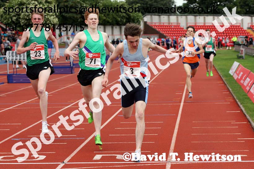 Senior boys 1500 metres hurdles, English Schools Track and Field. Photo: David T. Hewitson/Sports for All Pics